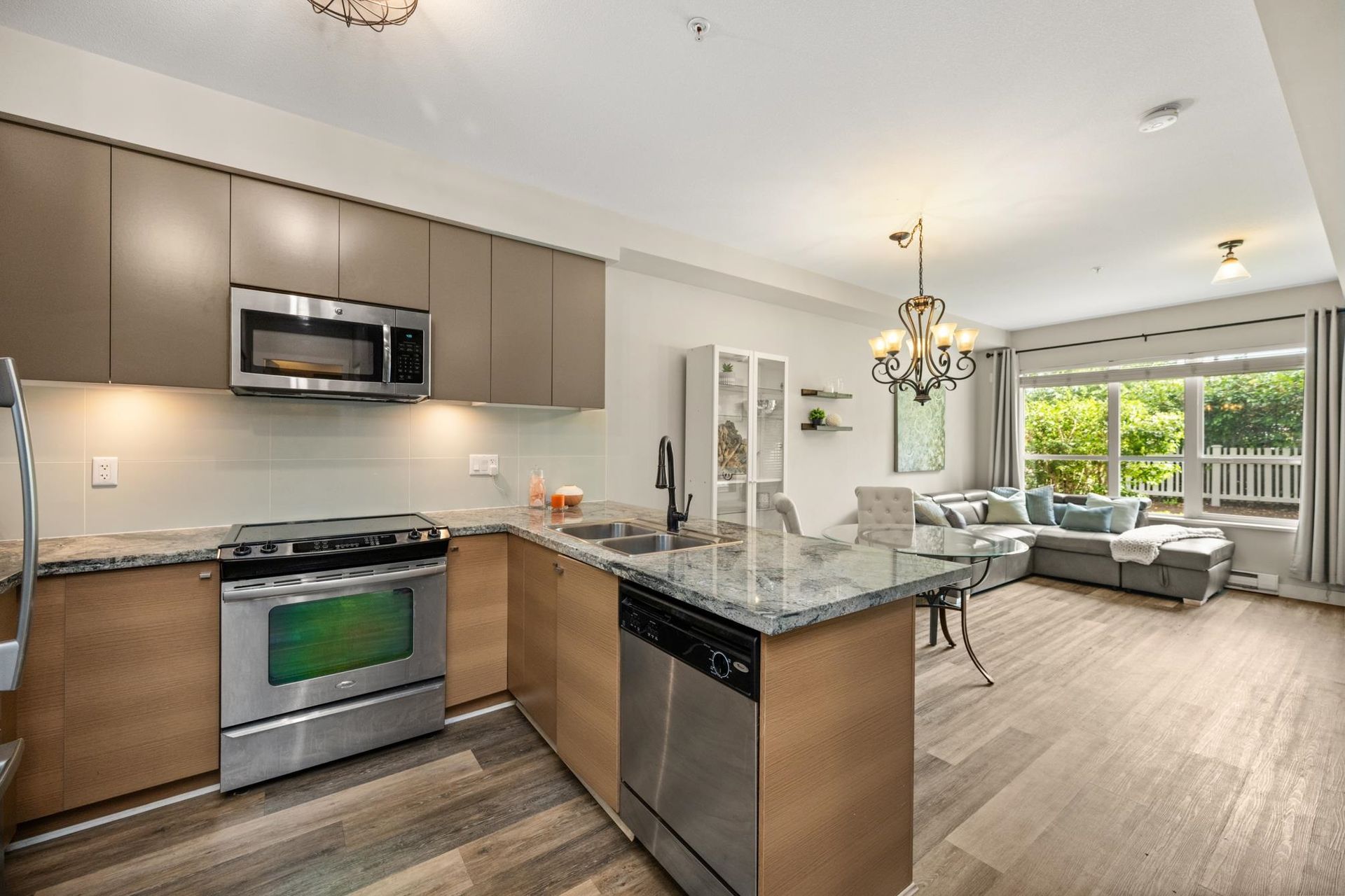 104 - 6440 194 Street, Clayton, Cloverdale photo number 1