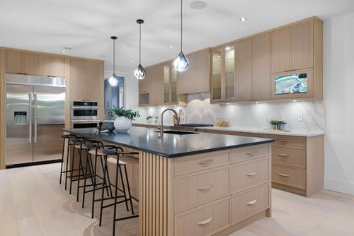 13915-blackburn-avenue-white-rock-south-surrey-white-rock-02 at 13915 Blackburn Avenue, White Rock, South Surrey White Rock