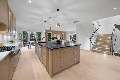 13915-blackburn-avenue-white-rock-south-surrey-white-rock-09 at 13915 Blackburn Avenue, White Rock, South Surrey White Rock