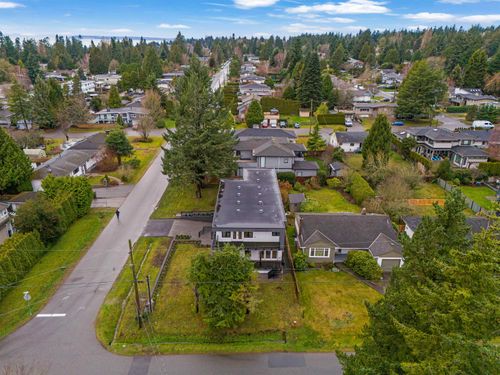 13915-blackburn-avenue-white-rock-south-surrey-white-rock-39 at 13915 Blackburn Avenue, White Rock, South Surrey White Rock