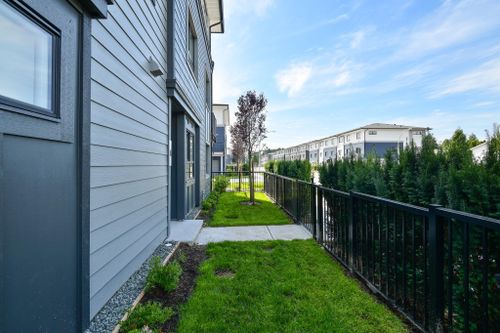 33520-kingston-avenue-central-abbotsford-abbotsford-04 at 5 - 33520 Kingston Avenue, Central Abbotsford, Abbotsford