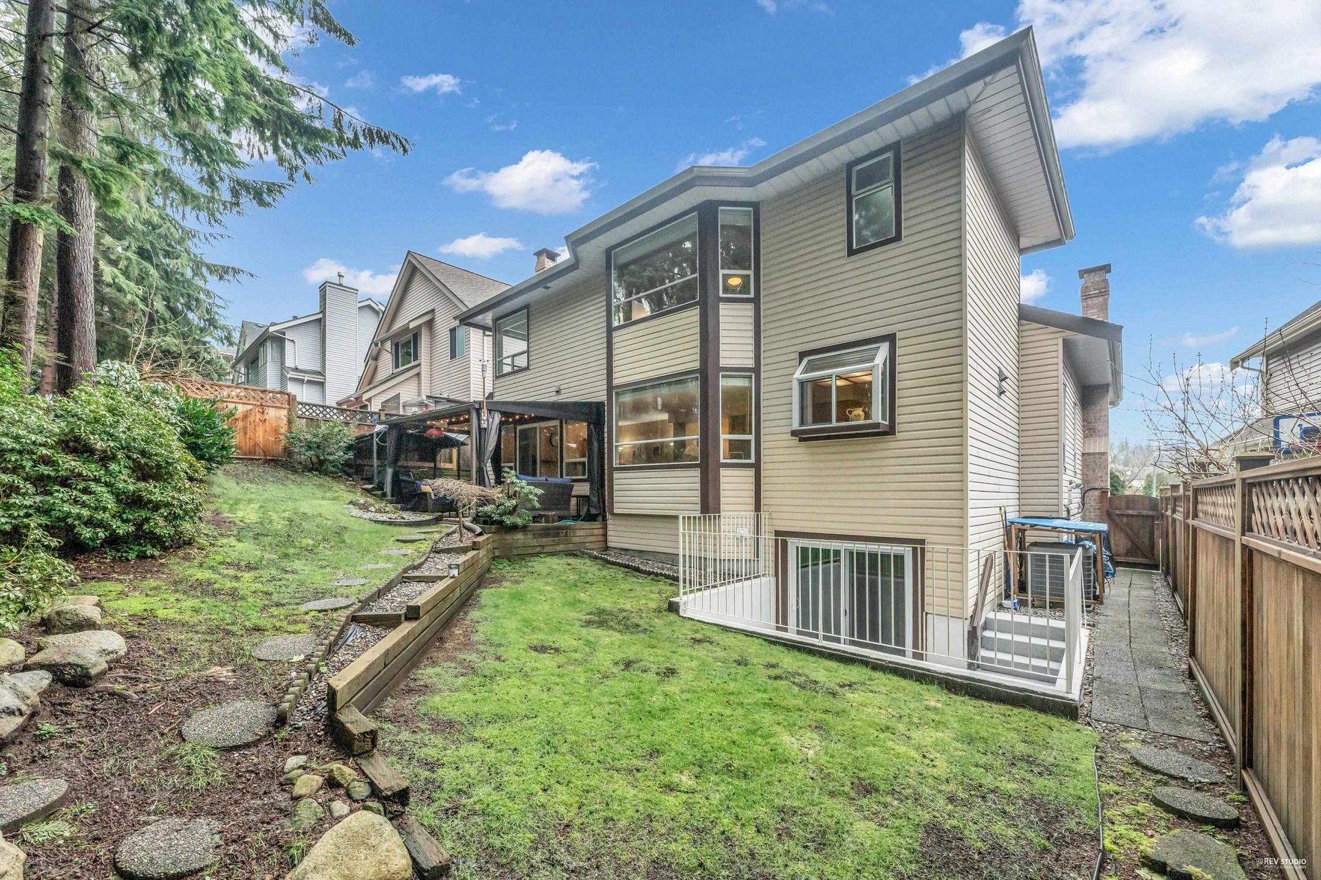 2914-valleyvista-drive-westwood-plateau-coquitlam-03