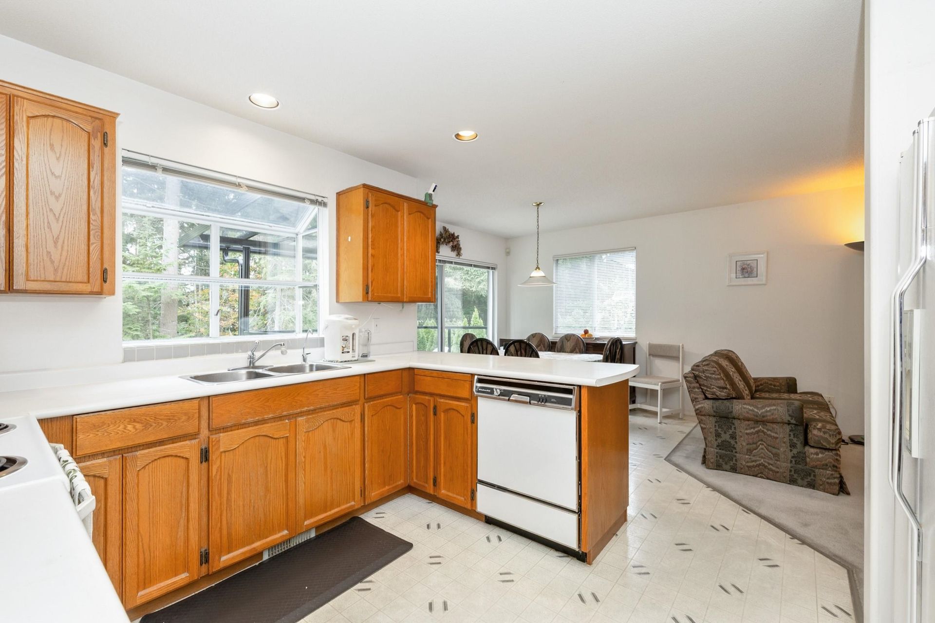 1552-tanglewood-lane-westwood-plateau-coquitlam-10