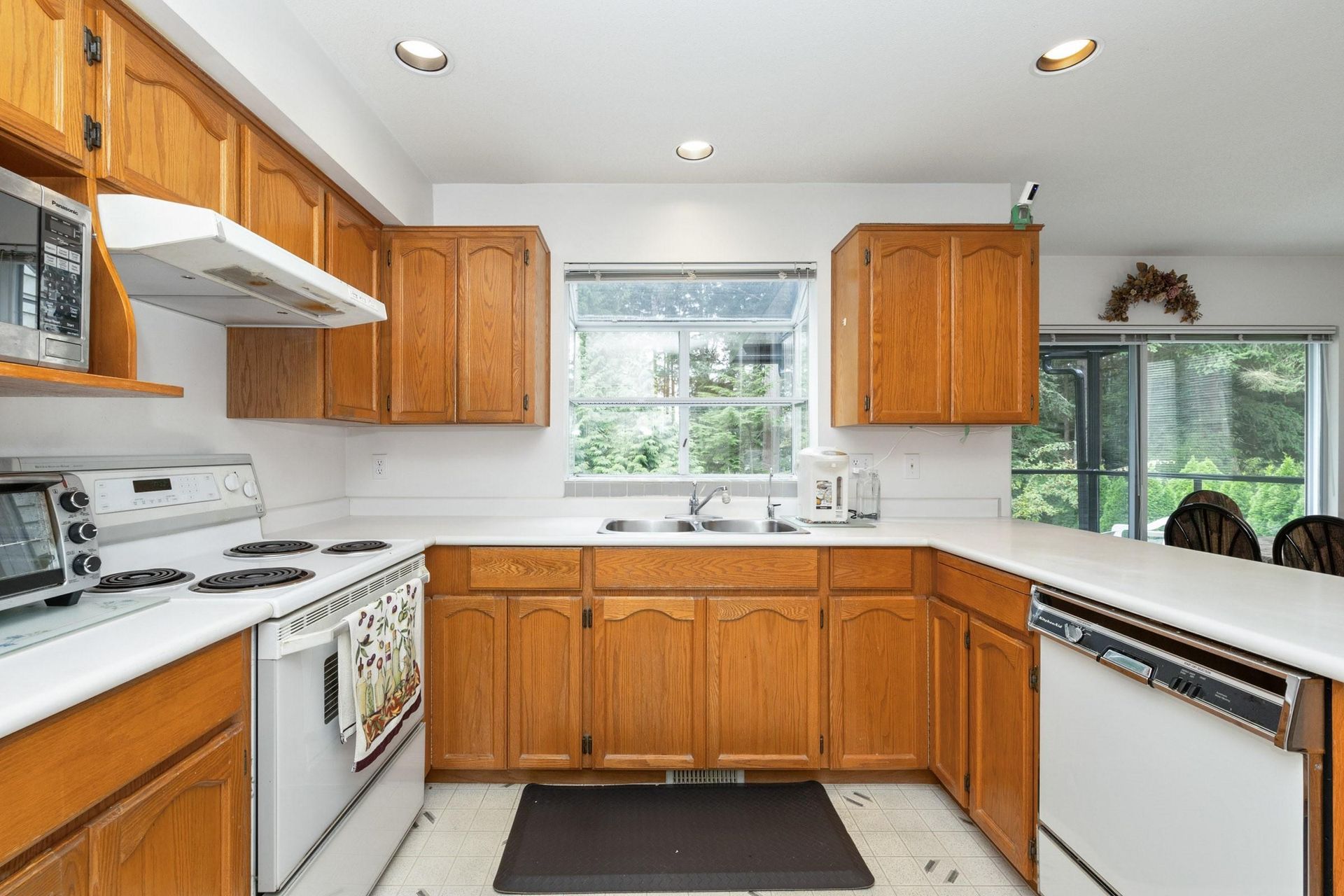 1552-tanglewood-lane-westwood-plateau-coquitlam-11