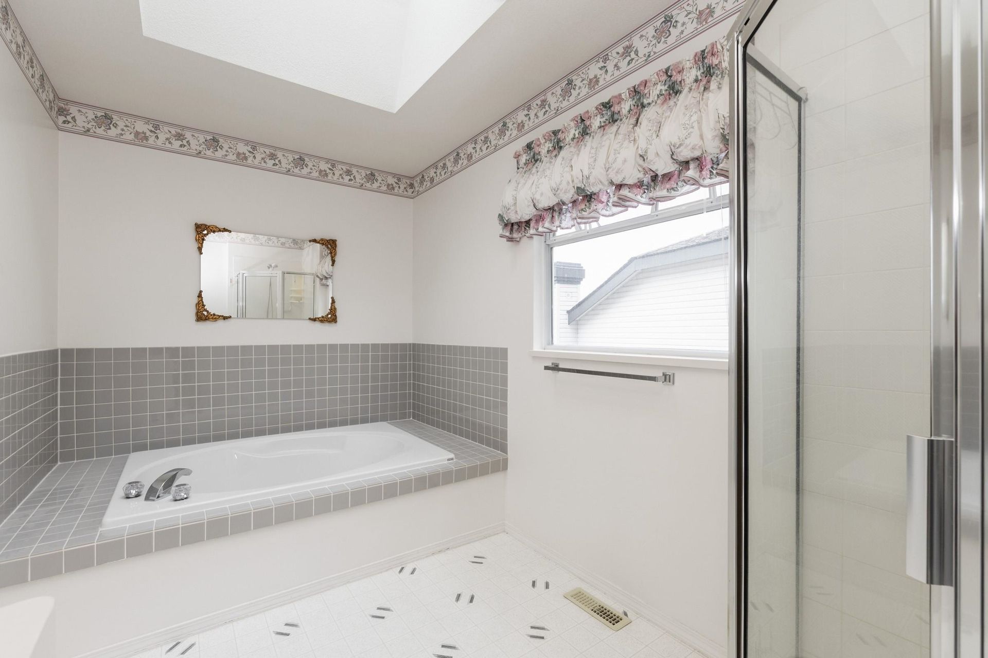 1552-tanglewood-lane-westwood-plateau-coquitlam-16