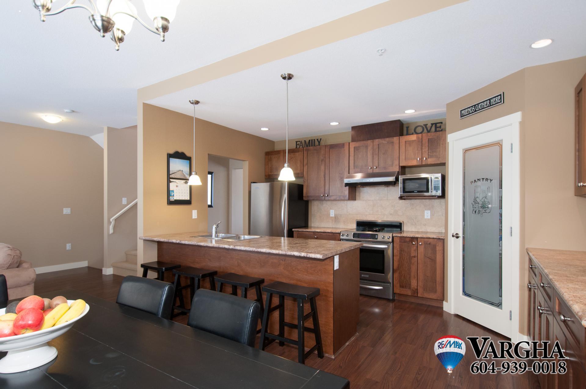 Kitchen with Walk in Pantry