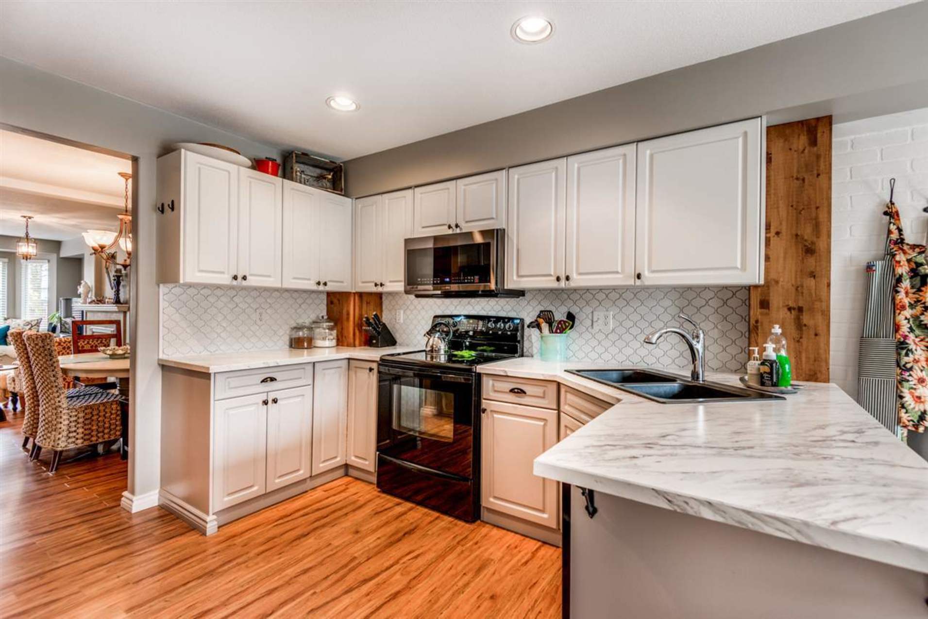 11950-232-street-cottonwood-mr-maple-ridge-08