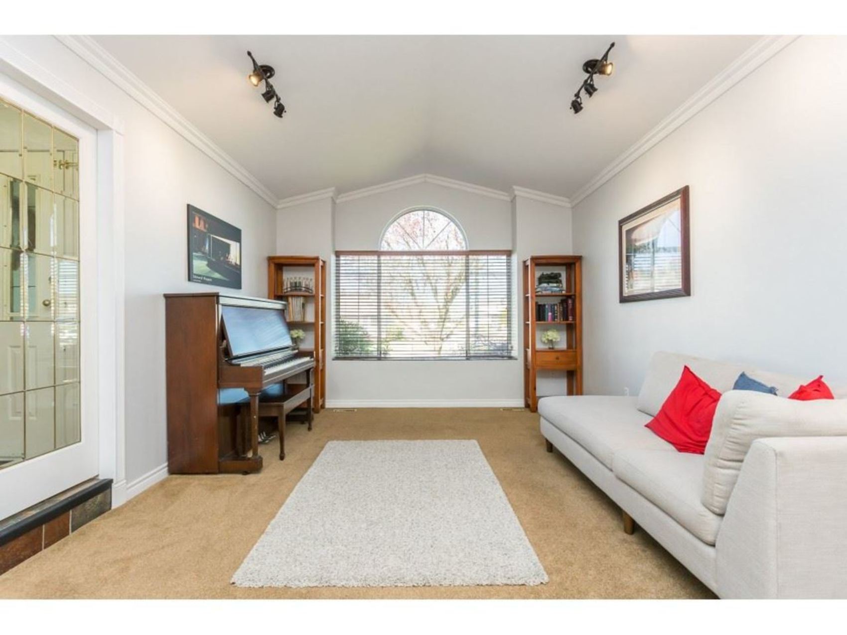 19647-somerset-drive-mid-meadows-pitt-meadows-02