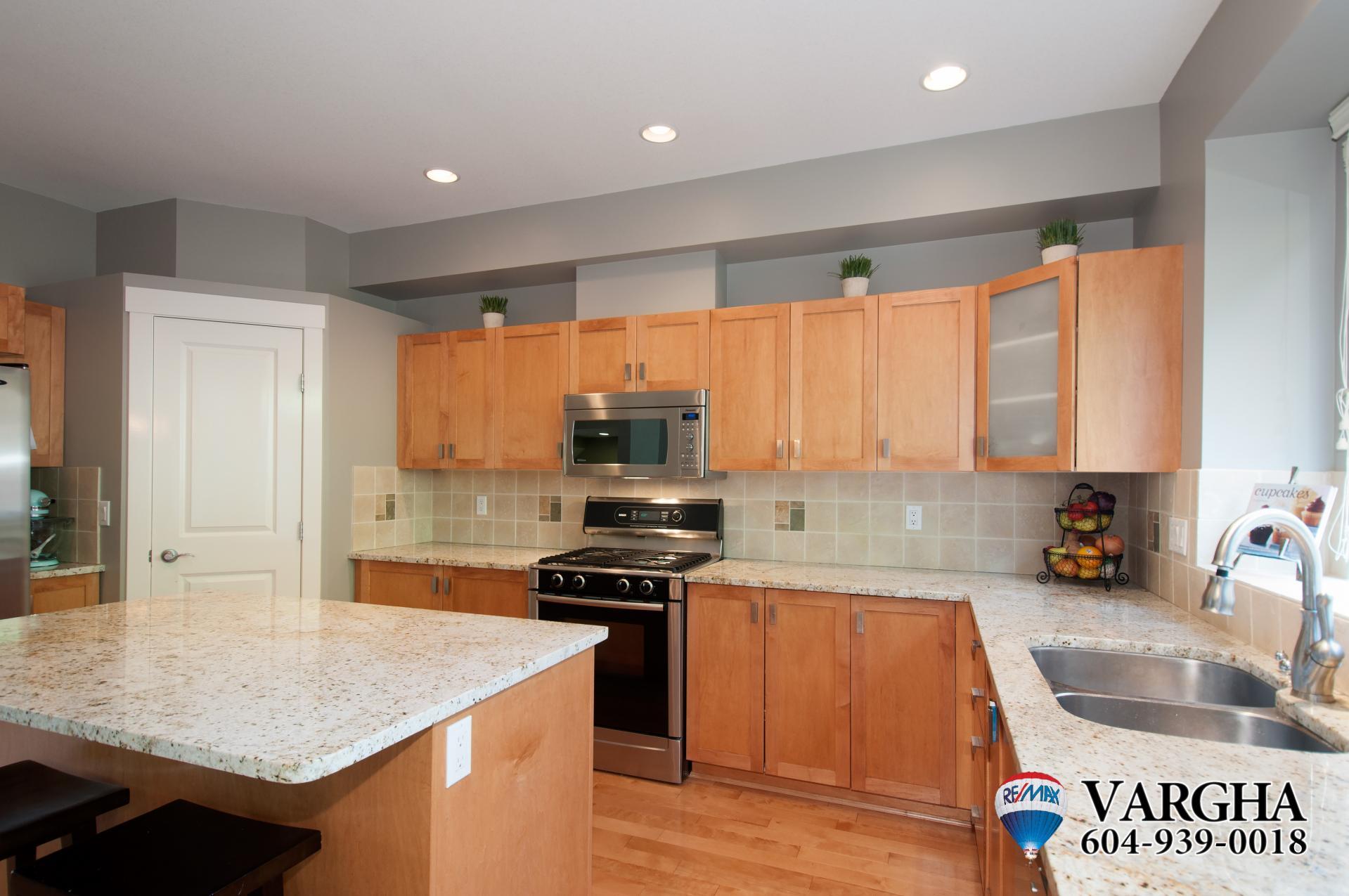 Kitchen with Granite countertops