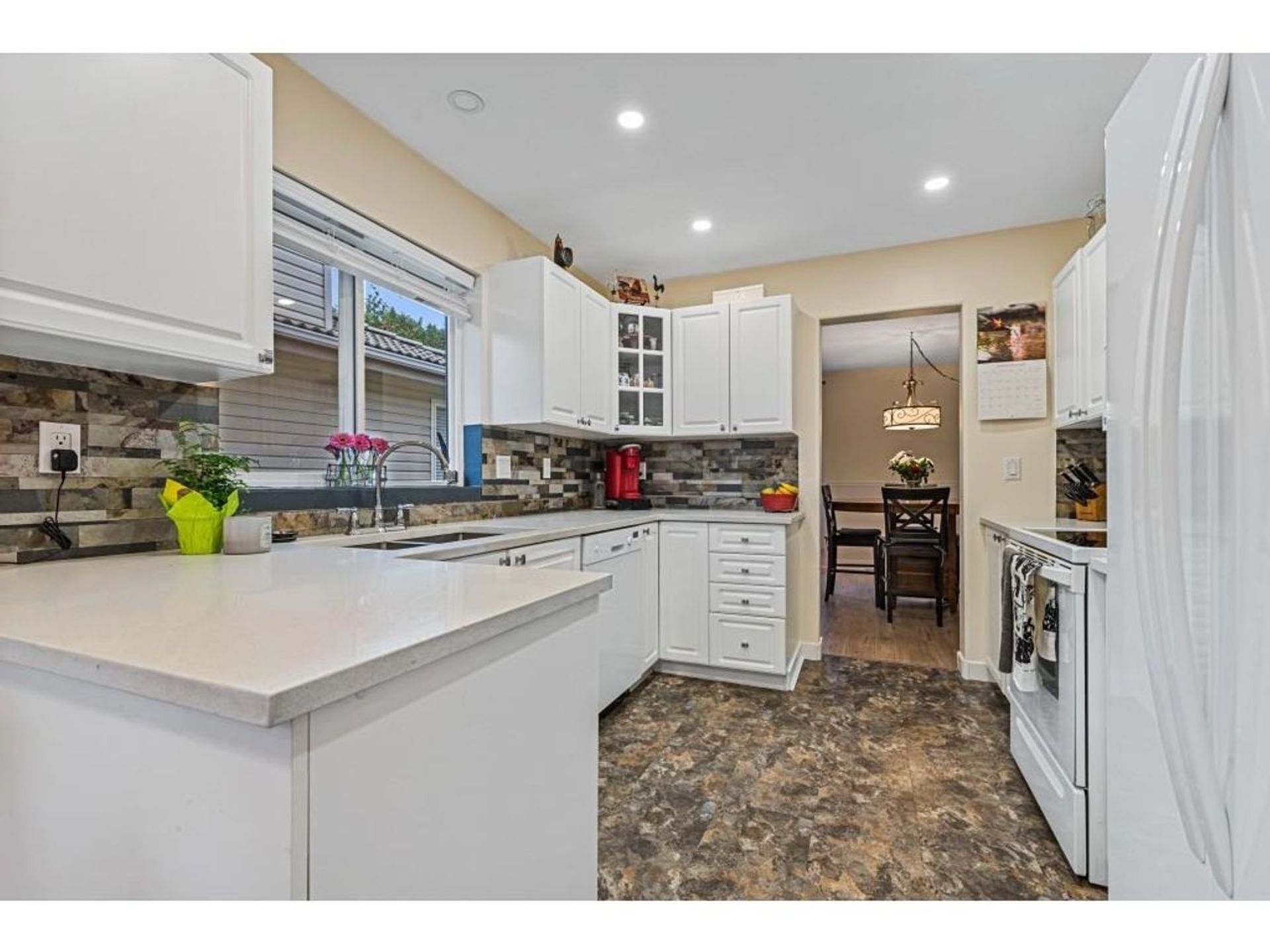 758-riverside-drive-riverwood-port-coquitlam-08