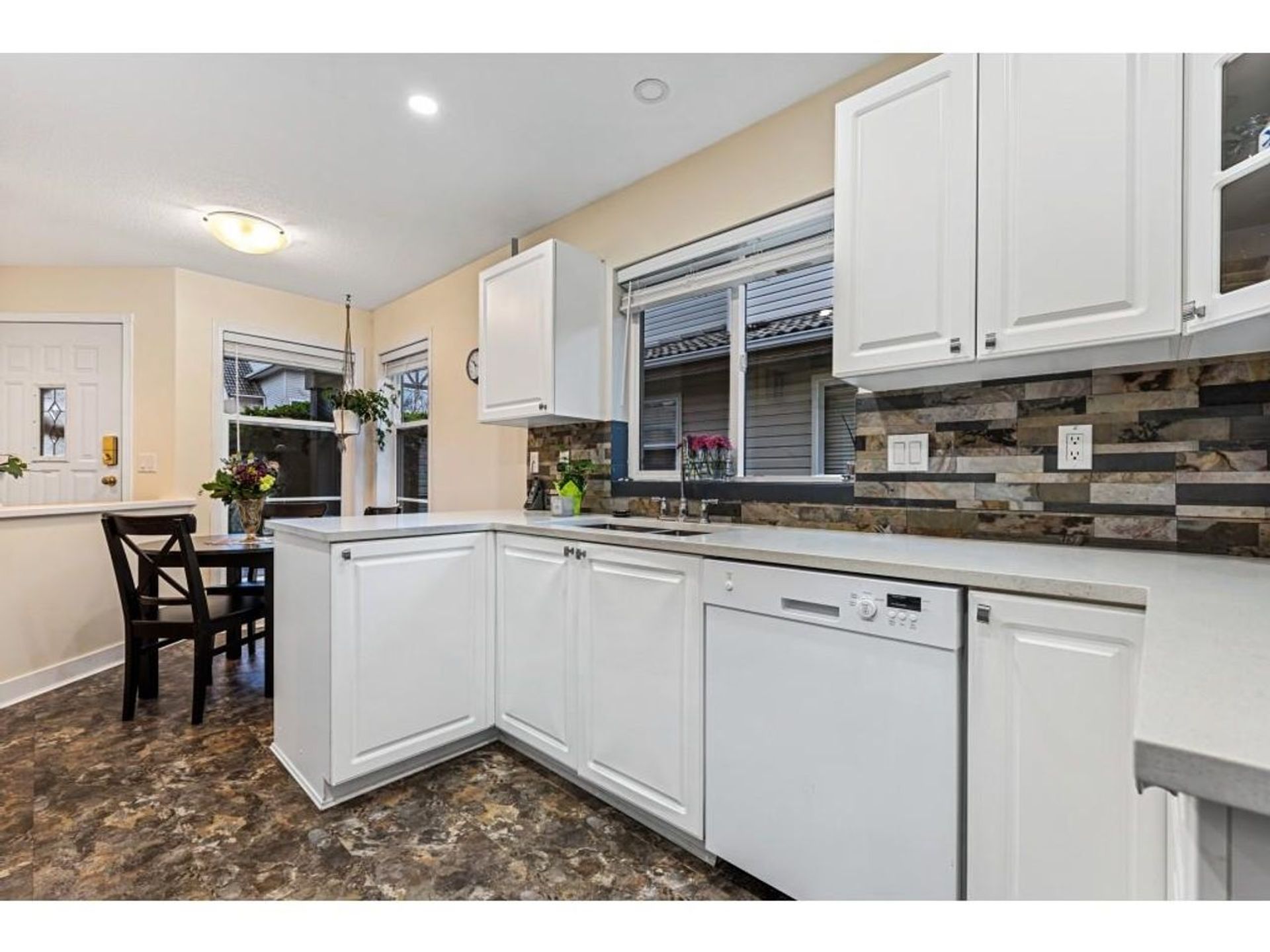 758-riverside-drive-riverwood-port-coquitlam-09