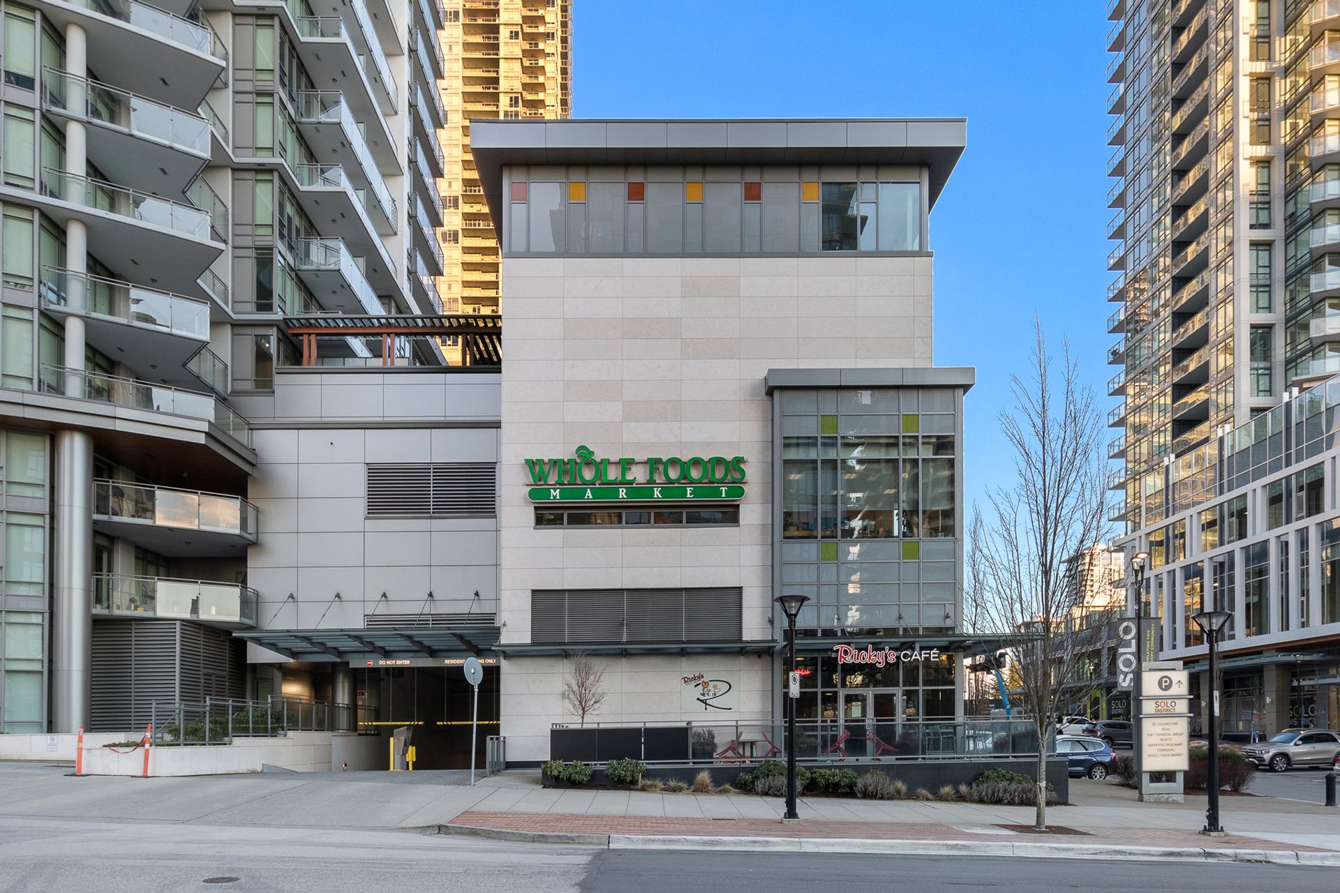 1103-4118-dawson-st-burnaby-vargha-akhtarkhavari-360hometours-24s