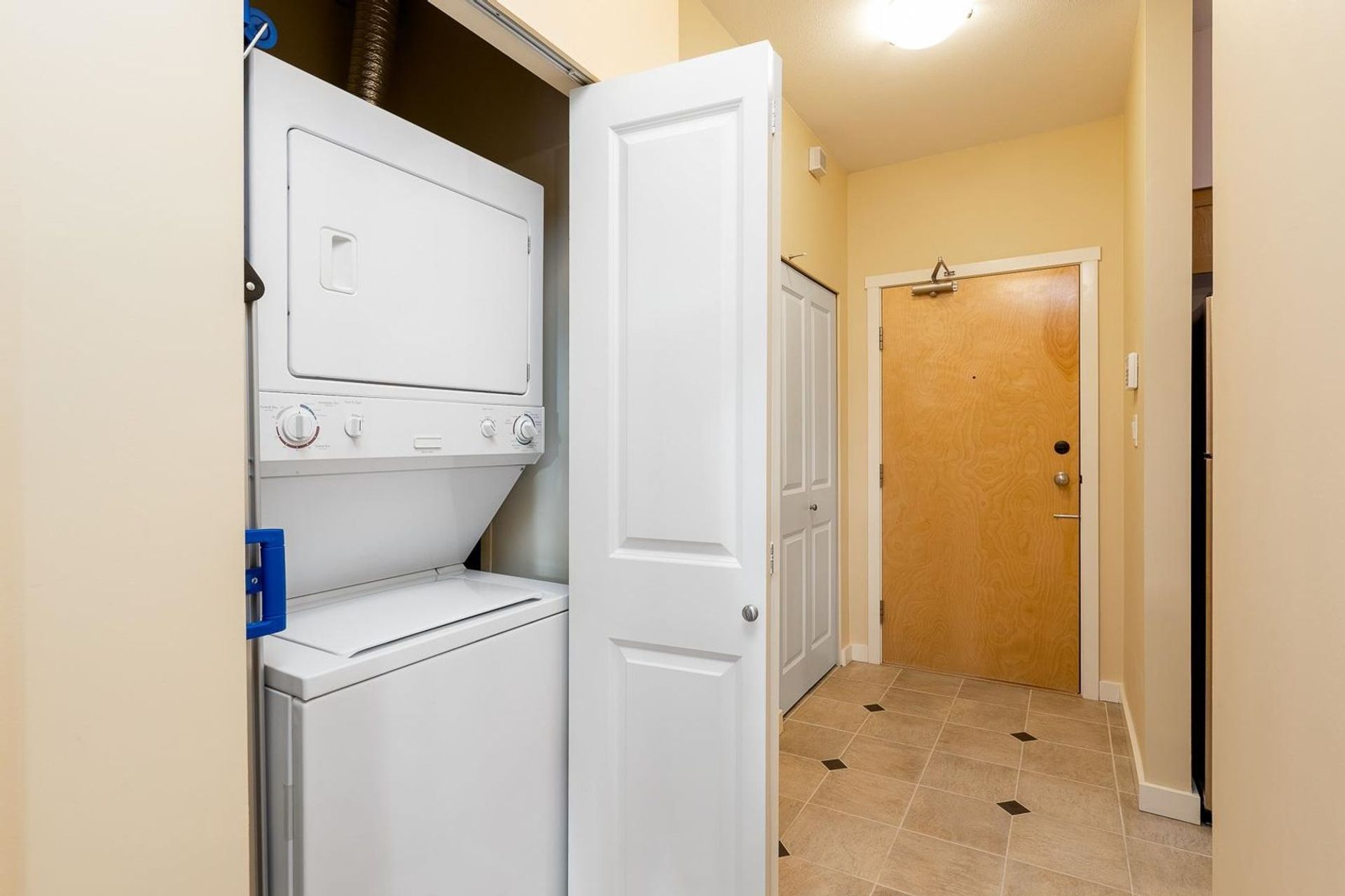 808-sangster-place-the-heights-nw-new-westminster-25