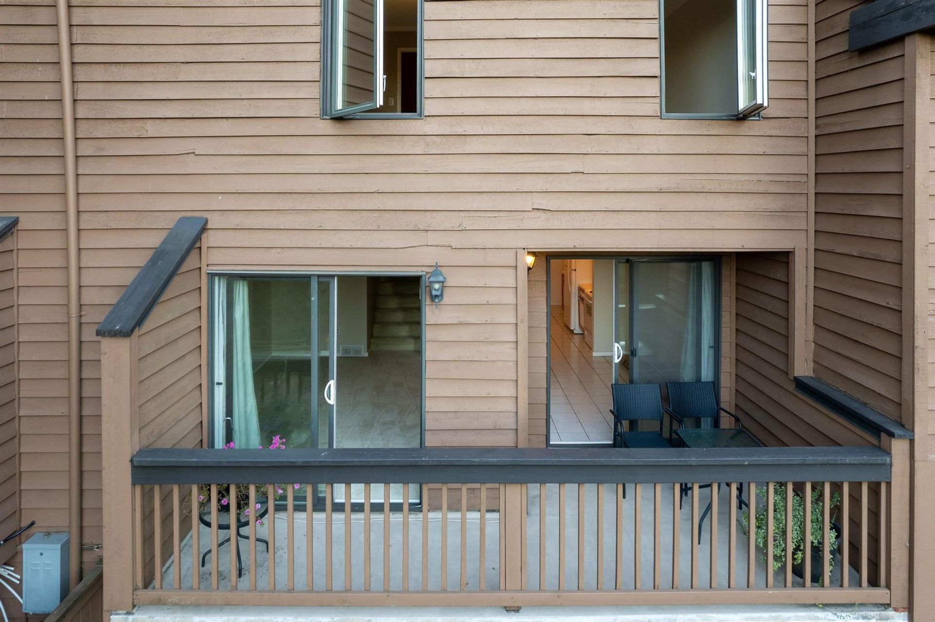 512-cardiff-way-college-park-pm-port-moody-17