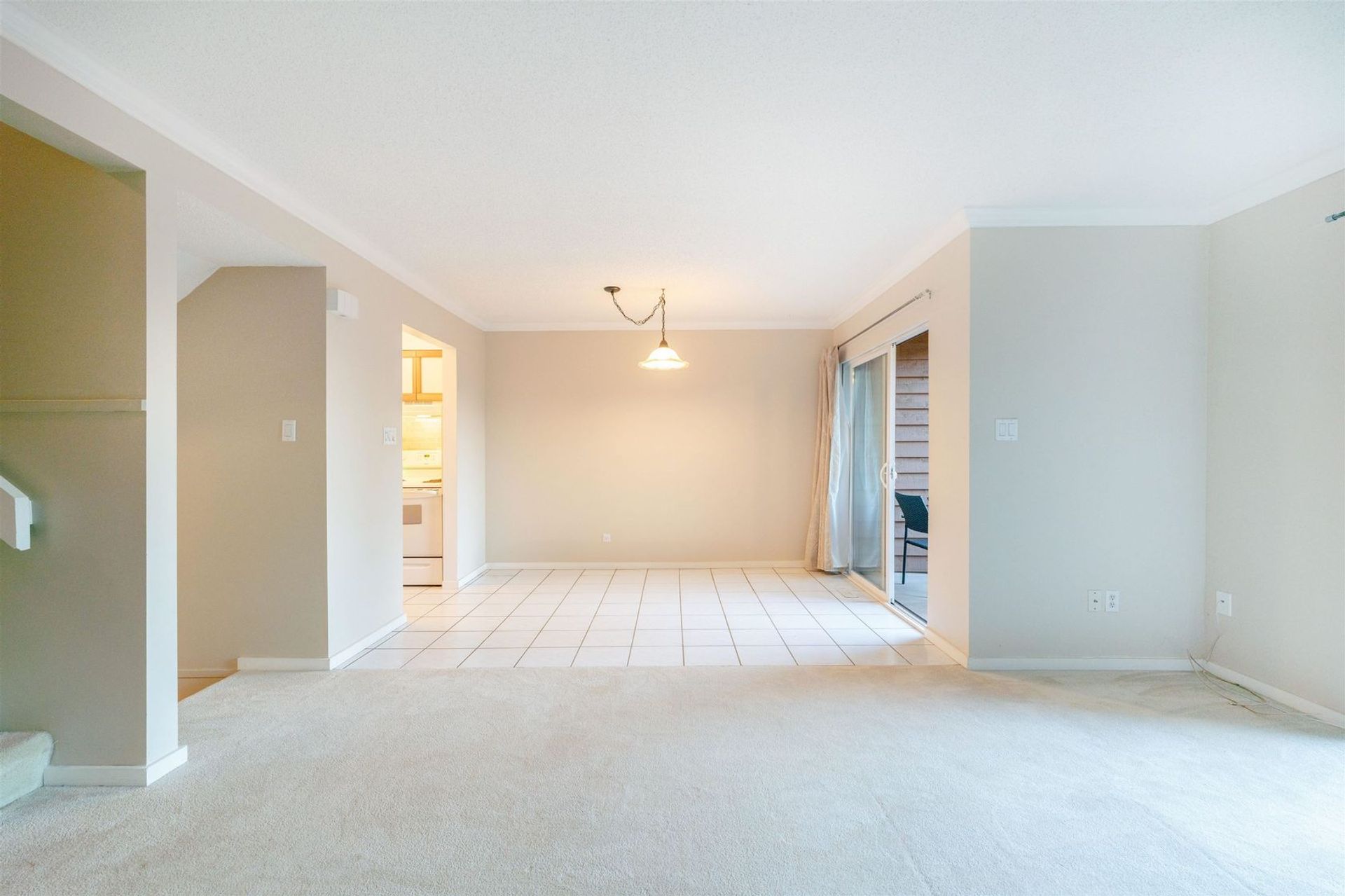 512-cardiff-way-college-park-pm-port-moody-19