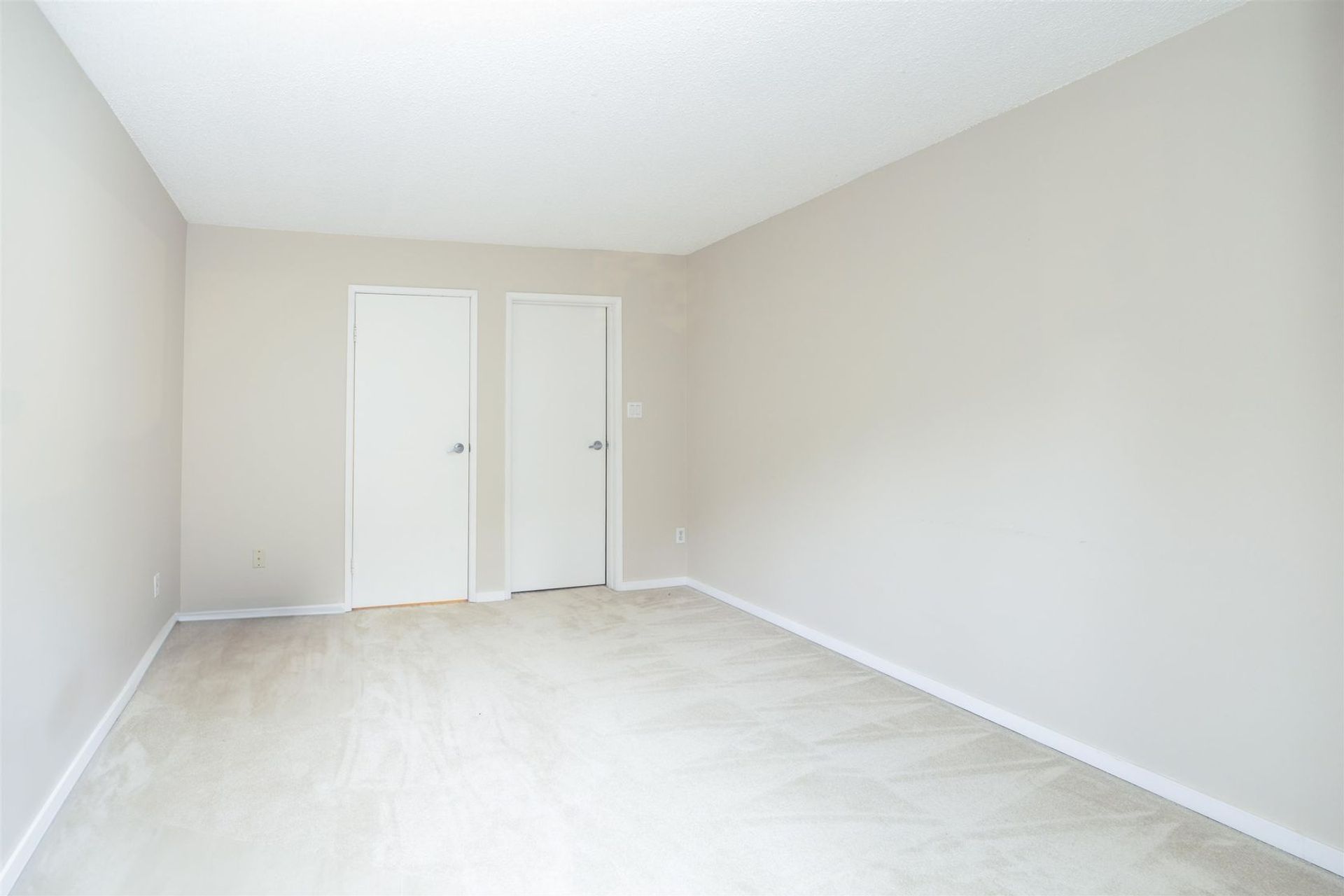 512-cardiff-way-college-park-pm-port-moody-30