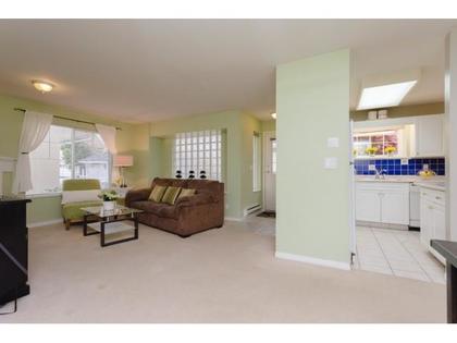 261271488-8 at 5 - 23560  Ave, Maple Ridge