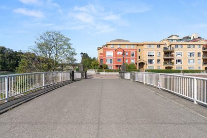 1-renaissance-square-quay-new-westminster-32 at 808 - 1 Renaissance Square, Quay, New Westminster