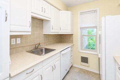 9867-manchester-drive-cariboo-burnaby-north-12 at 606 - 9867 Manchester Drive, Cariboo, Burnaby North
