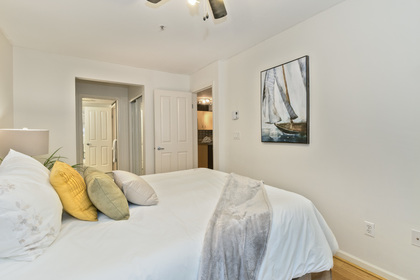 14 at 117 - 332 Lonsdale Avenue, Lower Lonsdale, North Vancouver