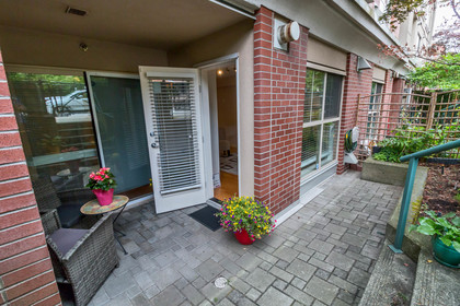 19 at 117 - 332 Lonsdale Avenue, Lower Lonsdale, North Vancouver