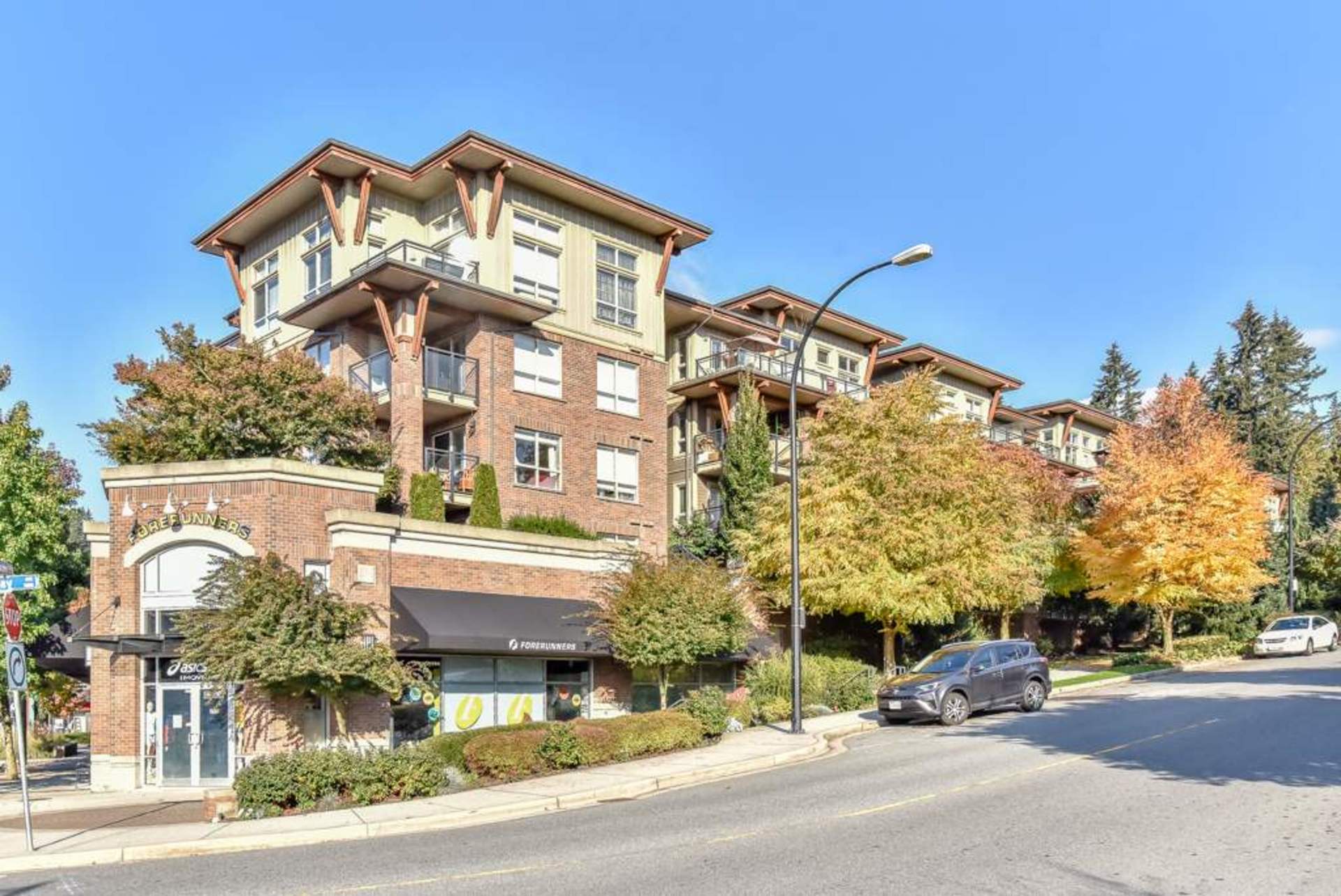 207 - 1633 Mackay Avenue, Pemberton NV, North Vancouver  by Vessie Chela, Real Estate Consultant 207 - 1633 Mackay Avenue, Pemberton NV, North Vancouver