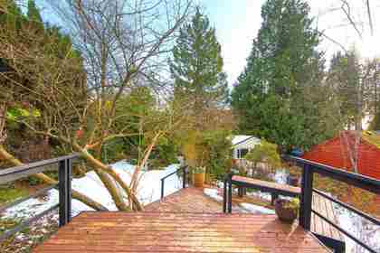 1075-leyland-street-sentinel-hill-west-vancouver-03 at 1075 Leyland Street, Sentinel Hill, West Vancouver 1075-leyland-street-sentinel-hill-west-vancouver-03 at 1075 Leyland Street, Sentinel Hill, West Vancouver