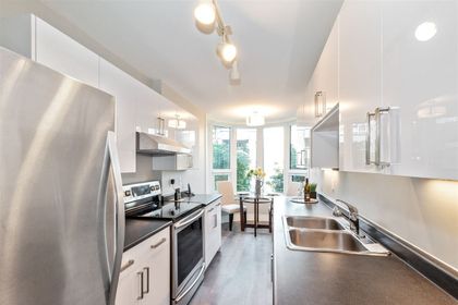 1845-robson-street-west-end-vw-vancouver-west-08 at 202 - 1845 Robson Street, West End VW, Vancouver West 1845-robson-street-west-end-vw-vancouver-west-08 at 202 - 1845 Robson Street, West End VW, Vancouver West