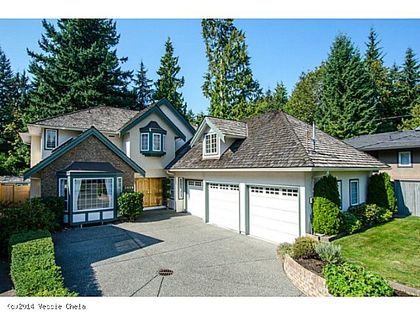 Home Entrance at 2839 Crescentview Drive, North Vancouver