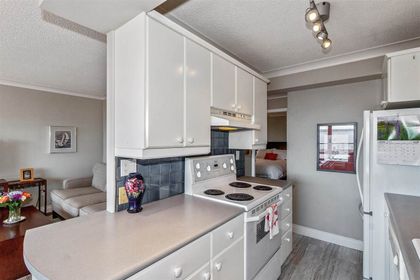 1845-bellevue-avenue-ambleside-west-vancouver-12 at 201 - 1845 Bellevue Avenue, Ambleside, West Vancouver