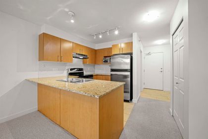 1633-mackay-avenue-pemberton-nv-north-vancouver-11 at 425 - 1633 Mackay Avenue, Pemberton NV, North Vancouver 1633-mackay-avenue-pemberton-nv-north-vancouver-11 at 425 - 1633 Mackay Avenue, Pemberton NV, North Vancouver