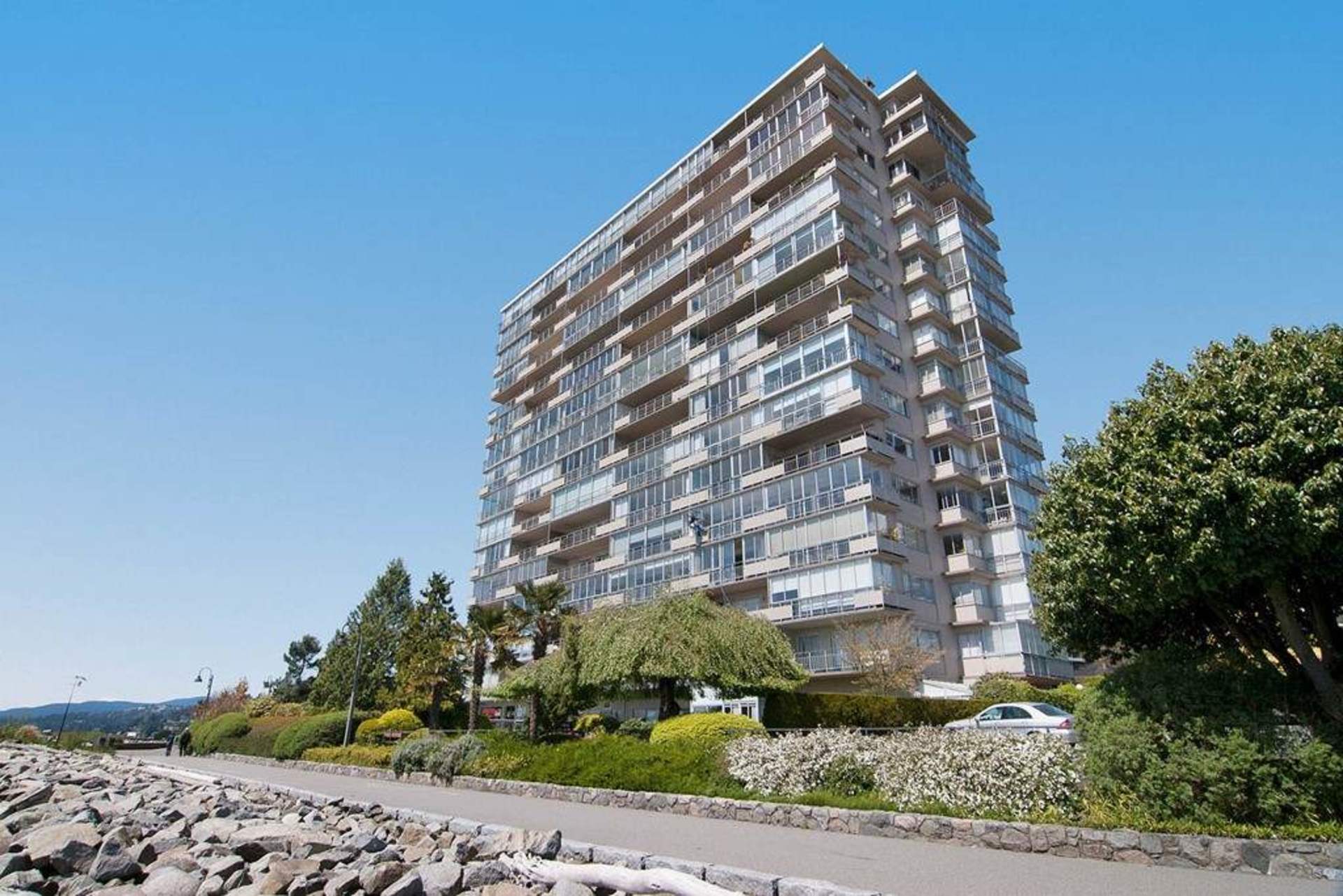 603 - 150 24th, Dundarave, West Vancouver  by Vessie Chela, Real Estate Consultant 603 - 150 24th, Dundarave, West Vancouver