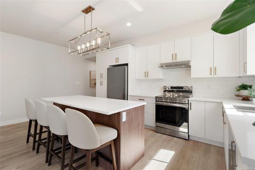 getmedia-4 at 483 South Joffre Street, Esquimalt