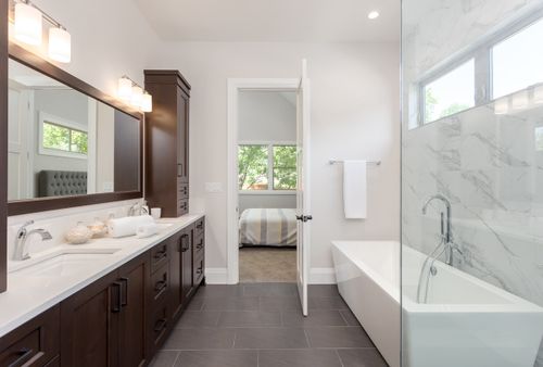 Featured Bathroom | Pheasant Glen | Victoria New Homes Group at 530 Hole-in-one Drive, Qualicum Beach, Parksville/Qualicum
