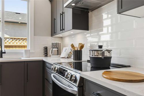 1db87a14 at 2312 Orchard Avenue, Sidney South-East, Sidney