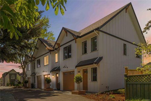 e46c77f5 at 2312 Orchard Avenue, Sidney South-East, Sidney