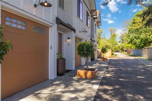 f3acce86 at 2312 Orchard Avenue, Sidney South-East, Sidney