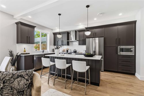 f3b61b38 at 2312 Orchard Avenue, Sidney South-East, Sidney