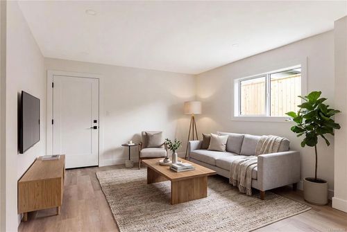 45a92b1418359602898cd493b6f675cf-uncropped_scaled_within_1536_1152 at 913 Dale Street, Saanich East