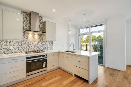 916lyall-wwwbeseaphotocom-6 at 916 S Lyall Street, Esquimalt