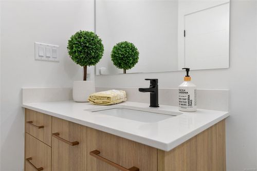 920-reunion-jacklin-langford-26 at 236 - 920 Reunion Avenue, Jacklin, Langford