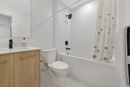 920-reunion-jacklin-langford-28 at 236 - 920 Reunion Avenue, Jacklin, Langford