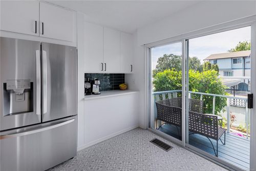 3987-gordon-head-arbutus-saanich-east-10 at 48 - 3987 Gordon Head Road, Arbutus, Saanich East