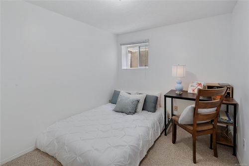 3987-gordon-head-arbutus-saanich-east-25 at 48 - 3987 Gordon Head Road, Arbutus, Saanich East