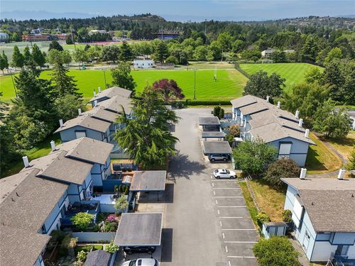 3987-gordon-head-arbutus-saanich-east-39 at 48 - 3987 Gordon Head Road, Arbutus, Saanich East