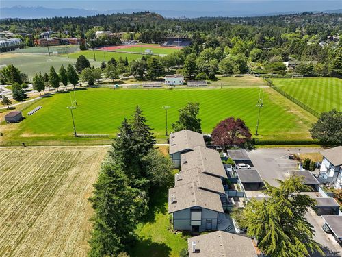 3987-gordon-head-arbutus-saanich-east-41 at 48 - 3987 Gordon Head Road, Arbutus, Saanich East