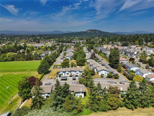 3987-gordon-head-arbutus-saanich-east-45 at 48 - 3987 Gordon Head Road, Arbutus, Saanich East