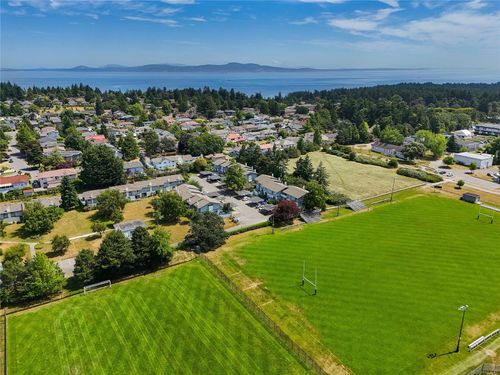 3987-gordon-head-arbutus-saanich-east-46 at 48 - 3987 Gordon Head Road, Arbutus, Saanich East