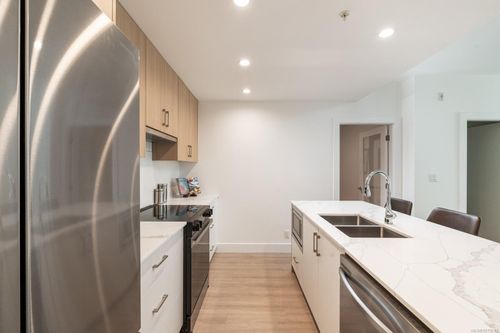 258-helmcken-view-royal-view-royal-10 at 303 - 258 Helmcken Road, View Royal