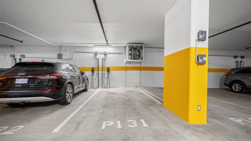 2000-hannington-bear-mountain-langford-39 at 518 - 2000 Hannington Road, Bear Mountain, Langford